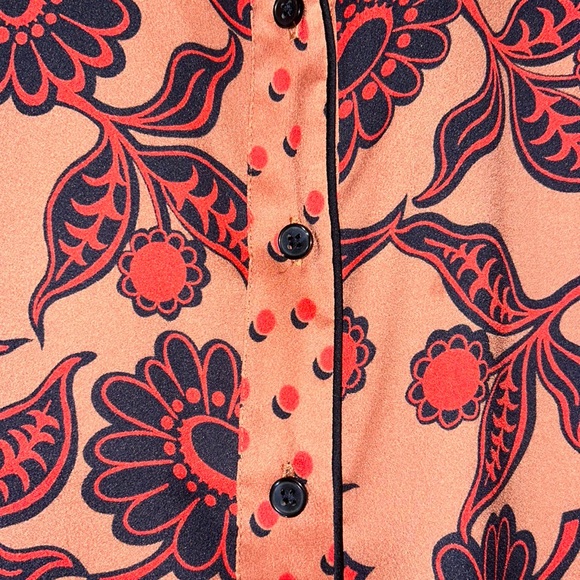 Ann Taylor Sleeveless Blouse - Picture 3 of 4